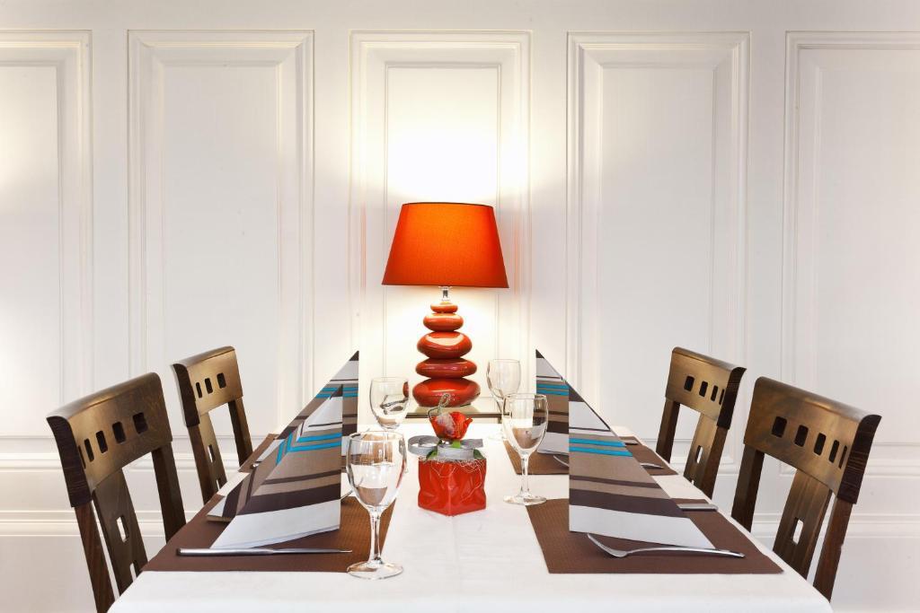 Hotel Restaurant La Cigogne Мюнстер Экстерьер фото