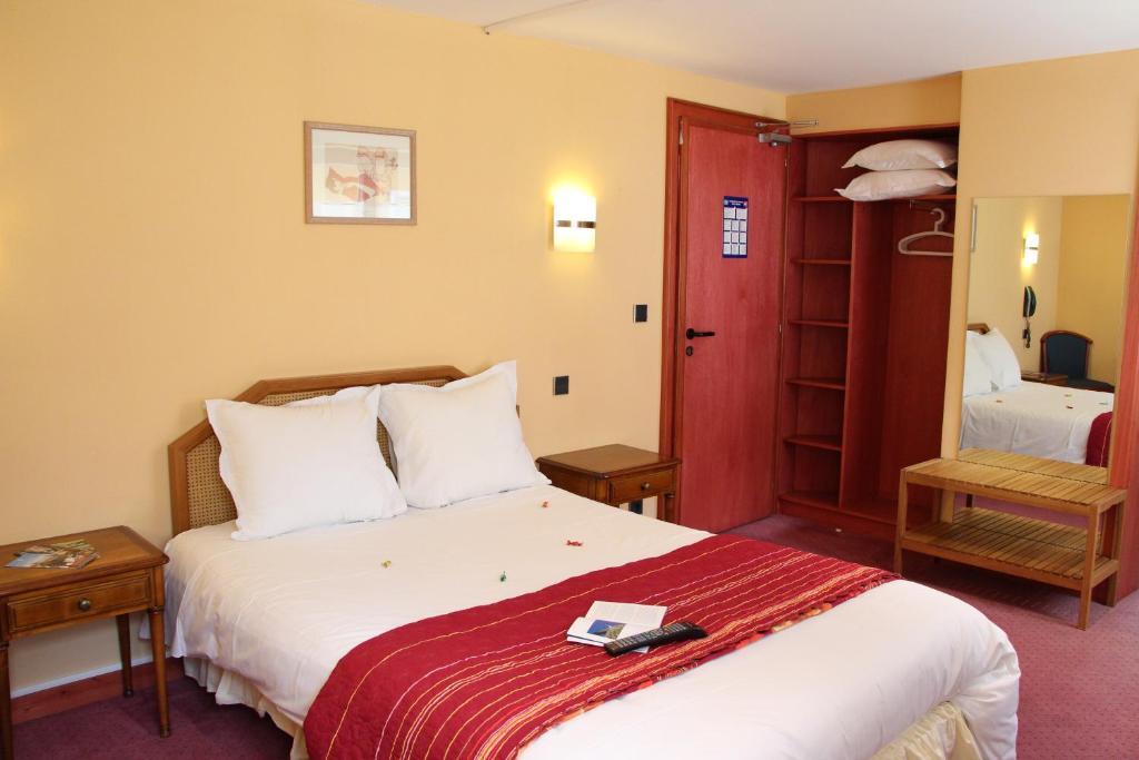 Hotel Restaurant La Cigogne Мюнстер Номер фото